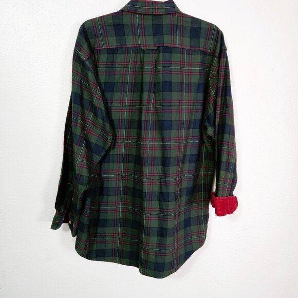 Woods & Woods 100% Cotton Flannel Red and Green Plaid Cabincore Shirt Size L - Picture 3 of 5